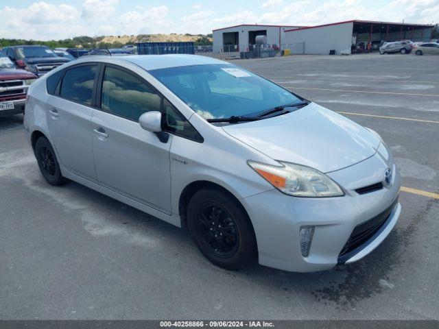  Salvage Toyota Prius