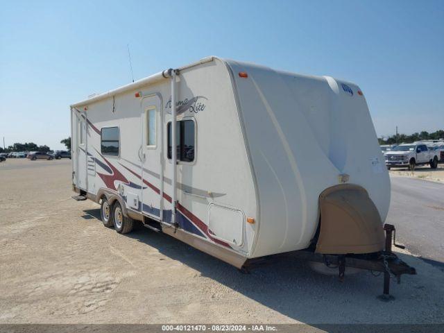  Salvage Holiday Rambler Aluma Lite M-8230