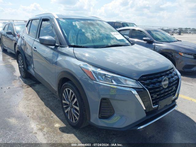  Salvage Nissan Kicks