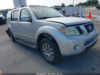  Salvage Nissan Pathfinder