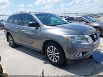  Salvage Nissan Pathfinder