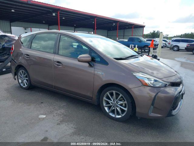  Salvage Toyota Prius v