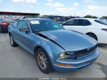  Salvage Ford Mustang