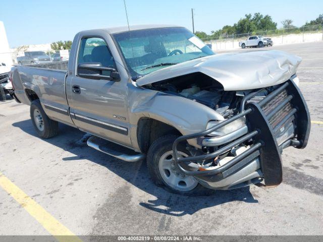  Salvage Chevrolet Silverado 2500