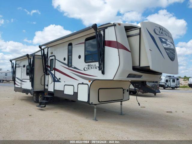  Salvage Crossroads M32rl Fifth Wheel Travel 