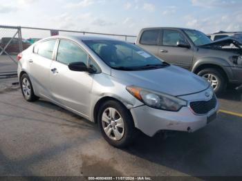  Salvage Kia Forte