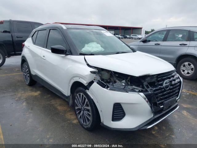  Salvage Nissan Kicks