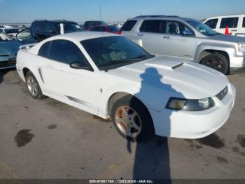  Salvage Ford Mustang