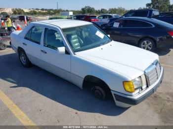  Salvage Mercedes-Benz 300