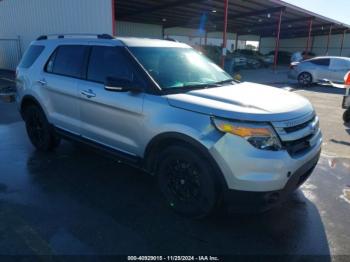  Salvage Ford Explorer