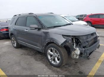  Salvage Ford Explorer