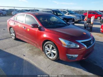  Salvage Nissan Altima