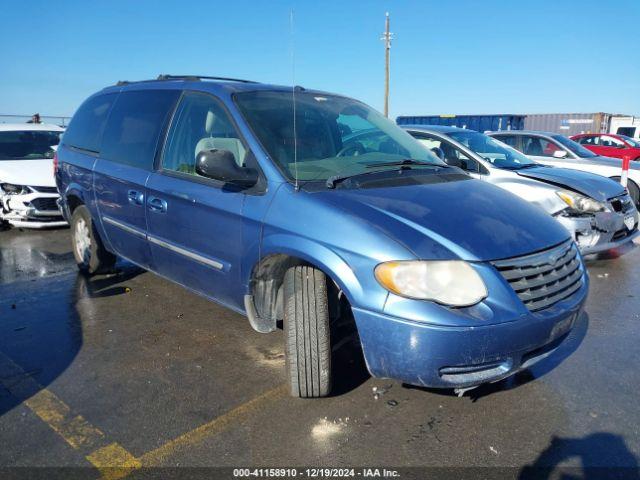  Salvage Chrysler Town & Country