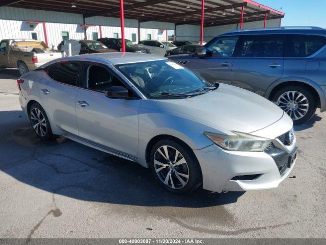  Salvage Nissan Maxima