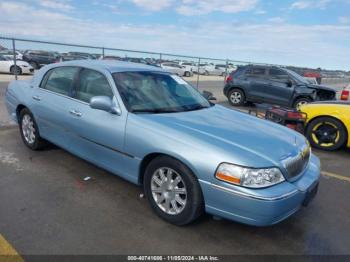  Salvage Lincoln Towncar