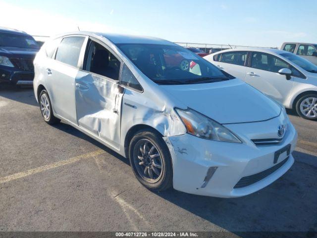  Salvage Toyota Prius v