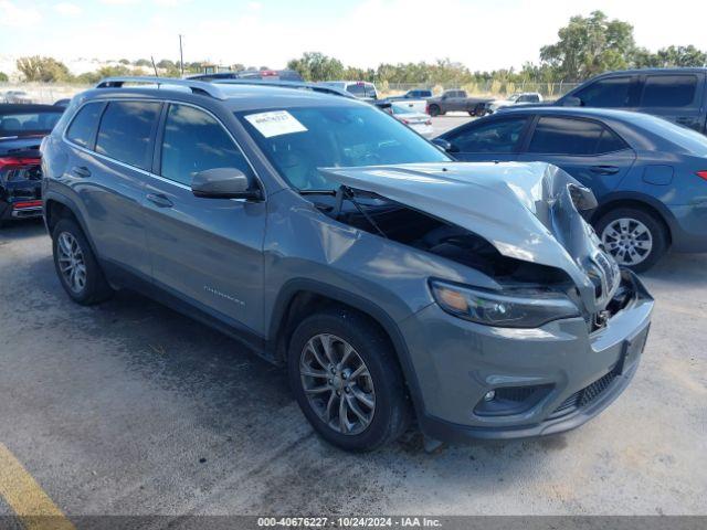  Salvage Jeep Cherokee