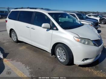  Salvage Toyota Sienna