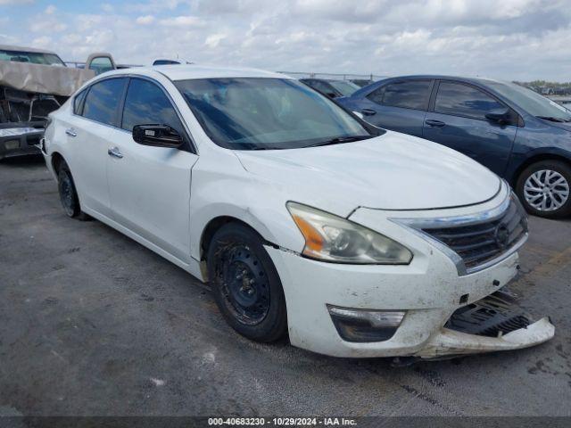  Salvage Nissan Altima