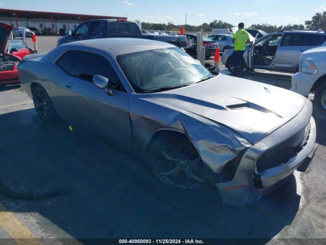  Salvage Dodge Challenger