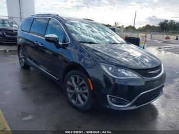  Salvage Chrysler Pacifica