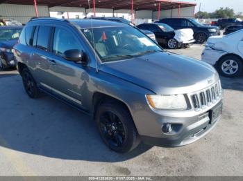  Salvage Jeep Compass