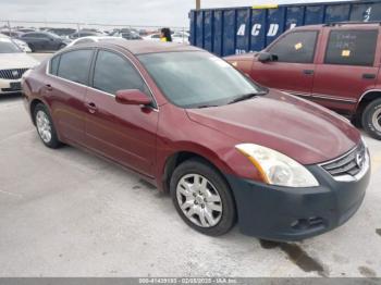  Salvage Nissan Altima