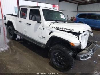  Salvage Jeep Gladiator