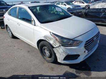  Salvage Hyundai ACCENT