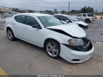  Salvage Dodge Avenger