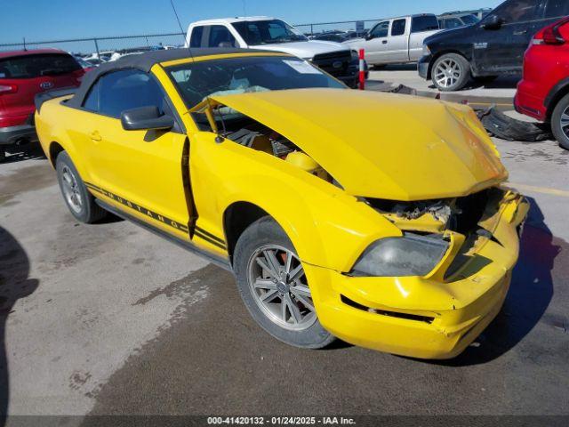  Salvage Ford Mustang