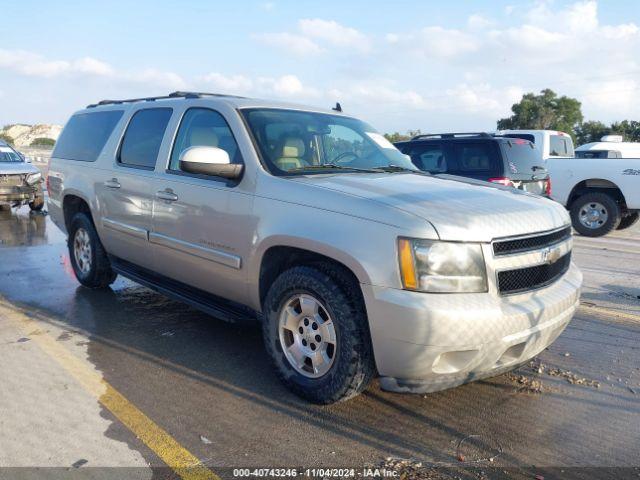  Salvage Chevrolet Suburban 1500