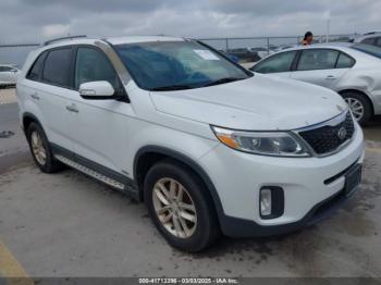  Salvage Kia Sorento