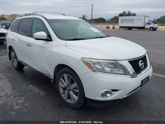  Salvage Nissan Pathfinder