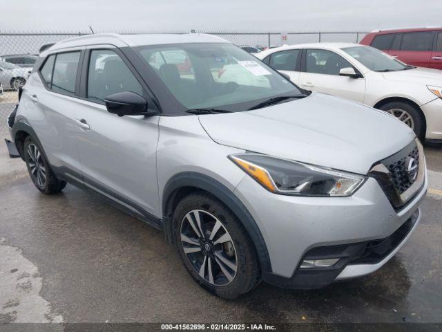  Salvage Nissan Kicks