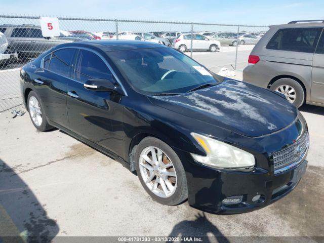  Salvage Nissan Maxima