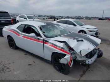  Salvage Dodge Challenger