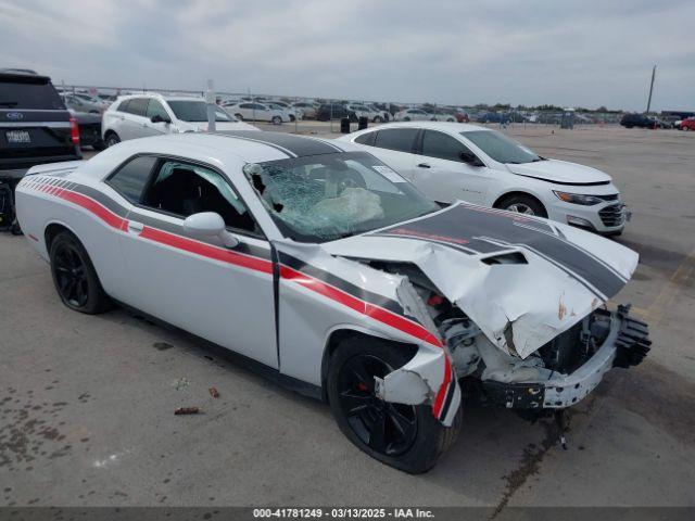 Salvage Dodge Challenger