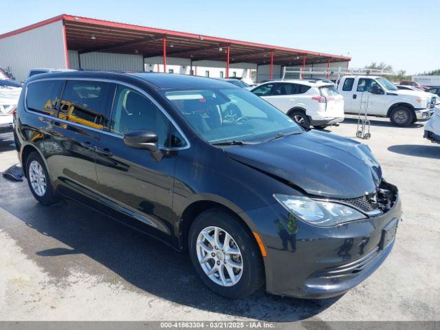  Salvage Chrysler Pacifica
