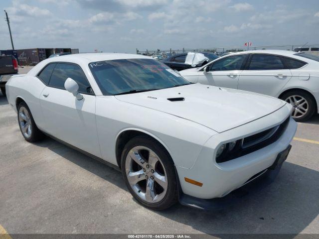  Salvage Dodge Challenger