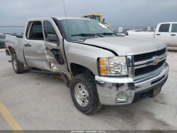  Salvage Chevrolet Silverado 2500