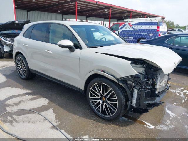  Salvage Porsche Cayenne