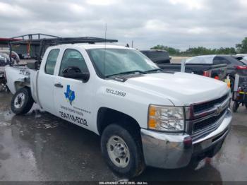  Salvage Chevrolet Silverado 2500