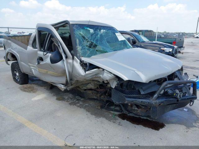  Salvage Chevrolet Silverado 2500