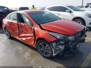  Salvage Kia Forte