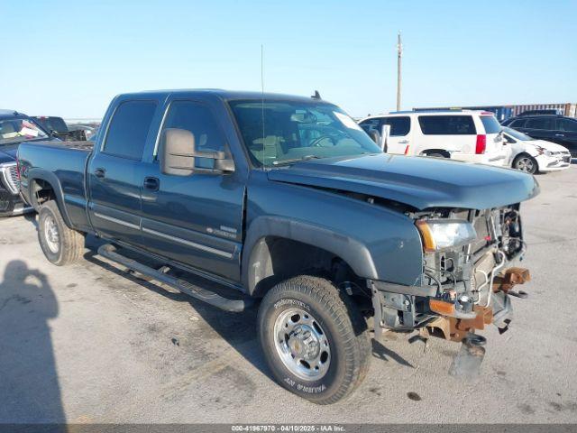  Salvage Chevrolet Silverado 2500