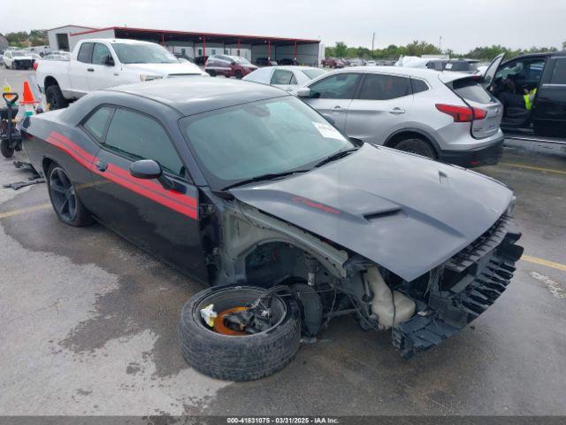  Salvage Dodge Challenger