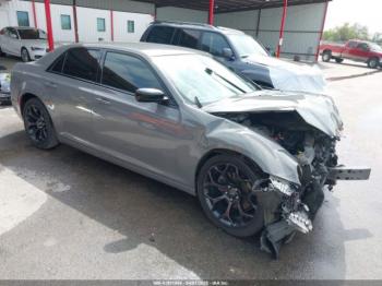  Salvage Chrysler 300