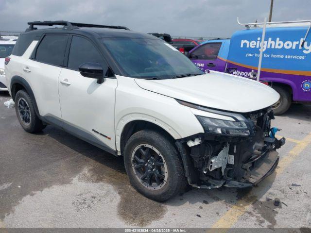  Salvage Nissan Pathfinder