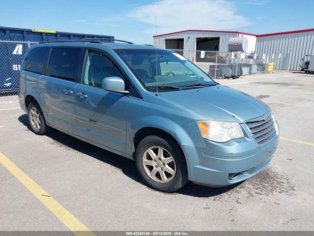  Salvage Chrysler Town & Country